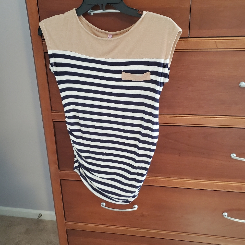 Maternity Shirt Size Small
